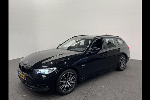 BMW 3 Serie Touring 330e Aut. Sportline Business 292pk Airco ECC Navi Carplay Cruise Control PDC VA Virtual cockpit Sportstoelen Sensatec