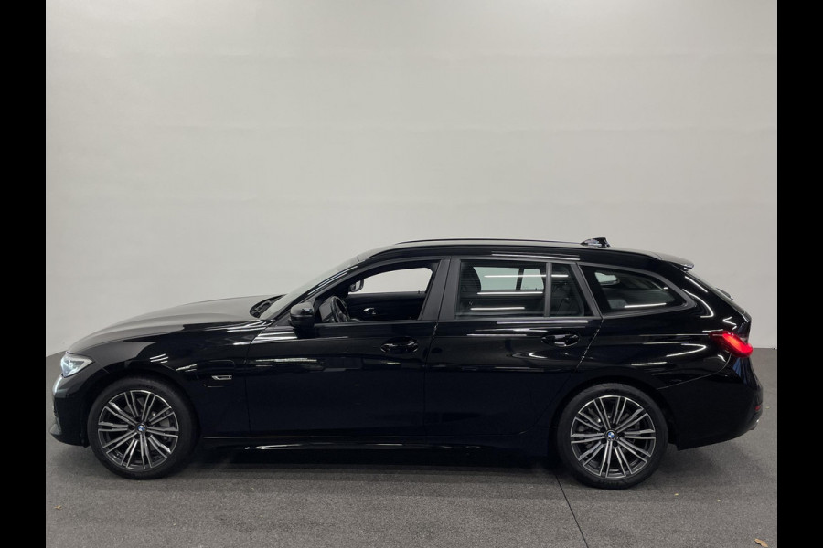 BMW 3 Serie Touring 330e Aut. Sportline Business 292pk Airco ECC Navi Carplay Cruise Control PDC VA Virtual cockpit Sportstoelen Sensatec