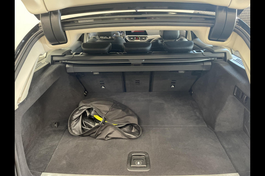 BMW 3 Serie Touring 330e Aut. Sportline Business 292pk Airco ECC Navi Carplay Cruise Control PDC VA Virtual cockpit Sportstoelen Sensatec