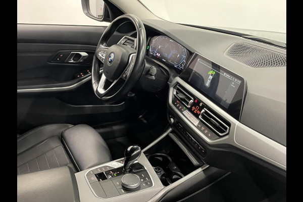 BMW 3 Serie Touring 330e Aut. Sportline Business 292pk Airco ECC Navi Carplay Cruise Control PDC VA Virtual cockpit Sportstoelen Sensatec