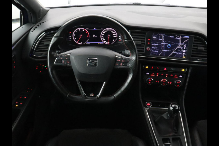 Seat Leon 1.5 TSI FR Ultimate Edition | Panoramadak | Stoelverwarming | Beats Audio | Camera | Carplay | Leder/Alcantara | Keyless | Virtual Cockpit | Full LED | Navigatie