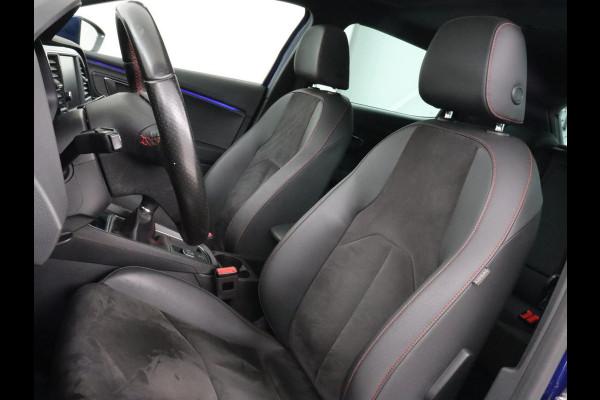 Seat Leon 1.5 TSI FR Ultimate Edition | Panoramadak | Stoelverwarming | Beats Audio | Camera | Carplay | Leder/Alcantara | Keyless | Virtual Cockpit | Full LED | Navigatie