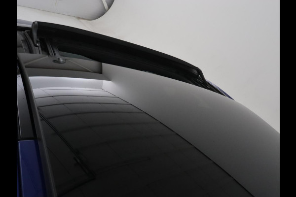 Seat Leon 1.5 TSI FR Ultimate Edition | Panoramadak | Stoelverwarming | Beats Audio | Camera | Carplay | Leder/Alcantara | Keyless | Virtual Cockpit | Full LED | Navigatie