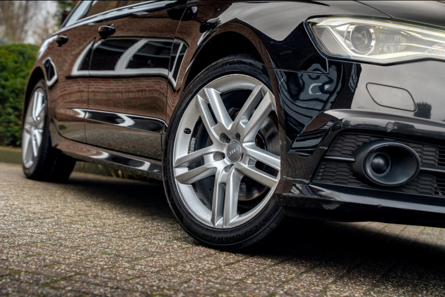 Audi A6 Avant 1.8 TFSI ultra 190 PK Adaptive Trekhaak Pano Half/Leer PDC 19'' S-Line