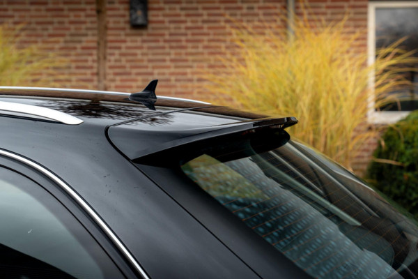 Audi A6 Avant 1.8 TFSI ultra 190 PK Adaptive Trekhaak Pano Half/Leer PDC 19'' S-Line