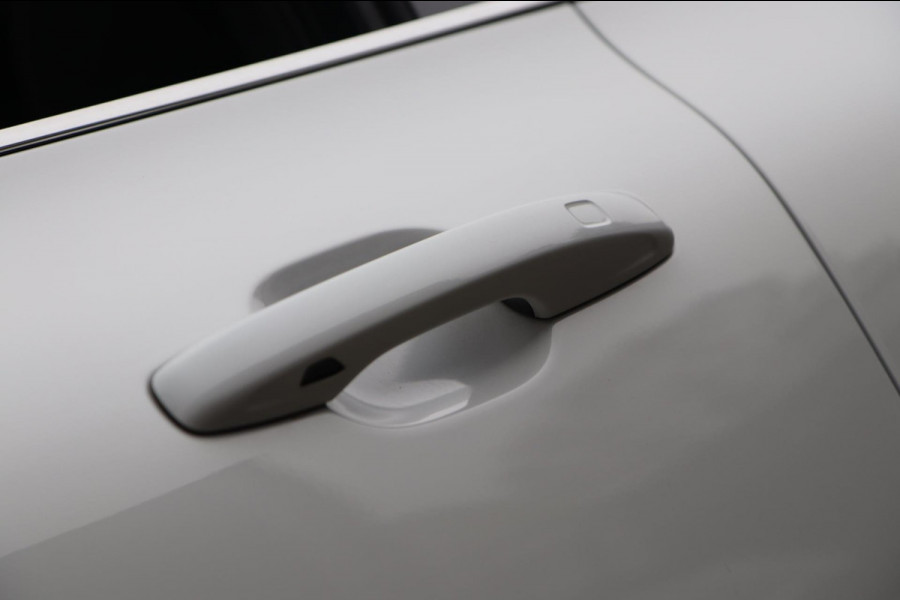 Volvo XC60 2.0 T8 Twin Engine AWD Inscription / PANODAK / HUD / KEYLESS / 2X MEMORY / CAMERA