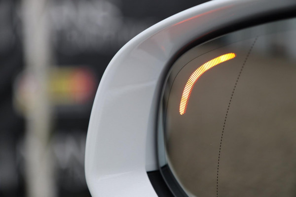 Volvo XC60 2.0 T8 Twin Engine AWD Inscription / PANODAK / HUD / KEYLESS / 2X MEMORY / CAMERA