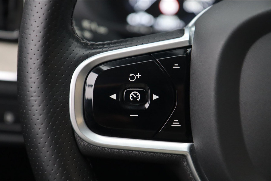 Volvo XC60 2.0 T8 Twin Engine AWD Inscription / PANODAK / HUD / KEYLESS / 2X MEMORY / CAMERA