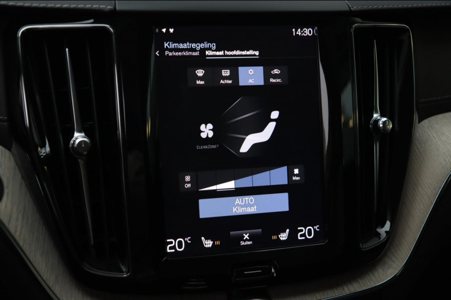 Volvo XC60 2.0 T8 Twin Engine AWD Inscription / PANODAK / HUD / KEYLESS / 2X MEMORY / CAMERA