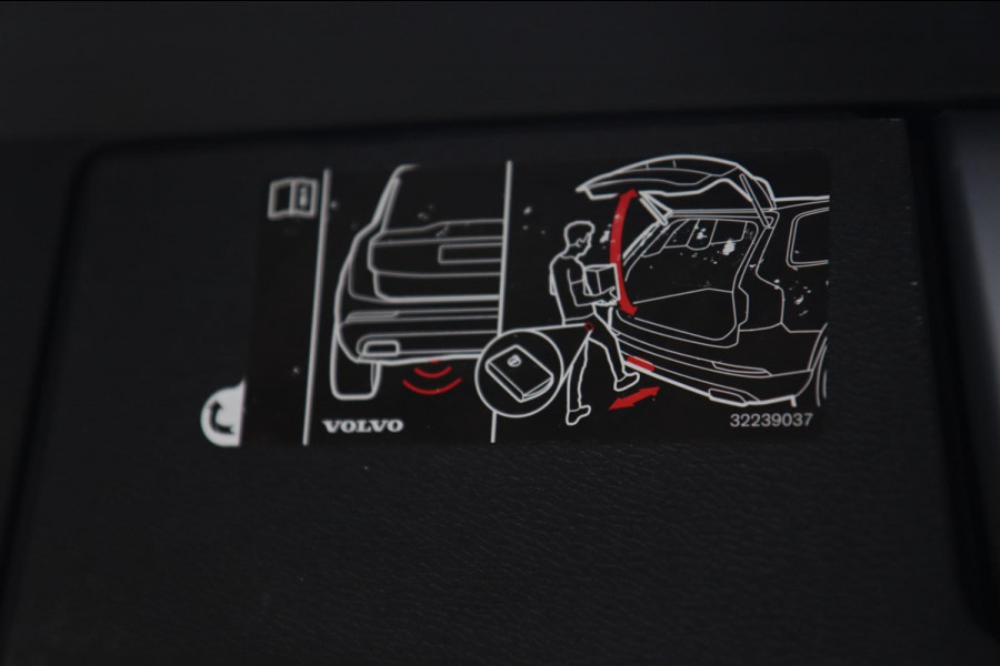 Volvo XC60 2.0 T8 Twin Engine AWD Inscription / PANODAK / HUD / KEYLESS / 2X MEMORY / CAMERA