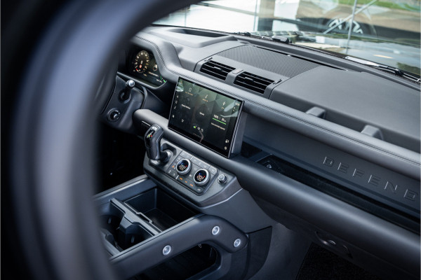 Land Rover Defender 110 P300e 110 FULL URBAN PACK ** Towing ** Cold Climate ** 23inch