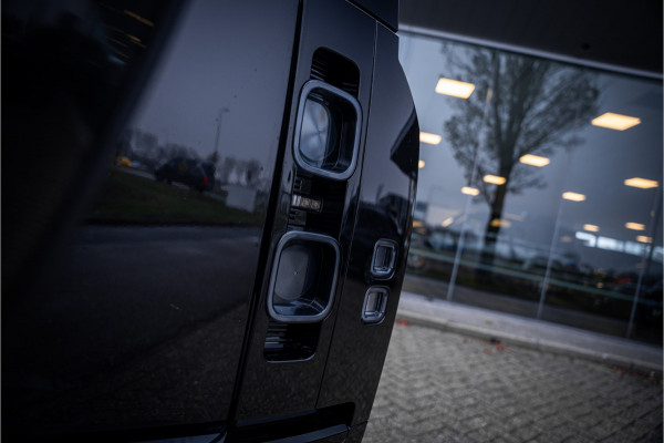 Land Rover Defender 110 P300e 110 FULL URBAN PACK ** Towing ** Cold Climate ** 23inch