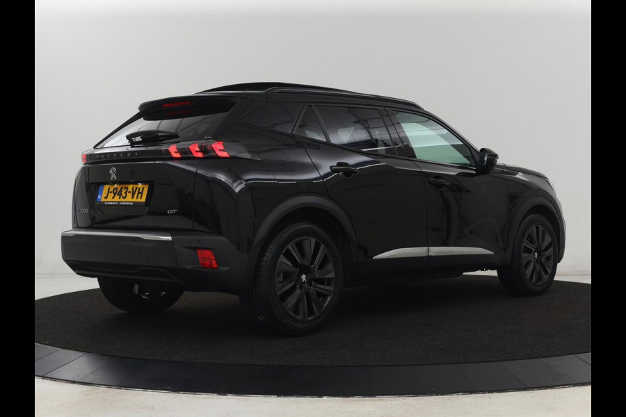 Peugeot e-2008 EV GT 50 kWh | Panoramadak | Stoelverwarming | Adaptive cruise | Leder/Alcantara | Carplay | 18'' | Camera | Navigatie | Dodehoek detectie