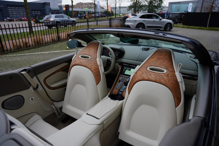Aston Martin DB12 Volante 4.0 V8 NL-Auto 1e Eigenaar 3 D.Km Nw.Pr 430K