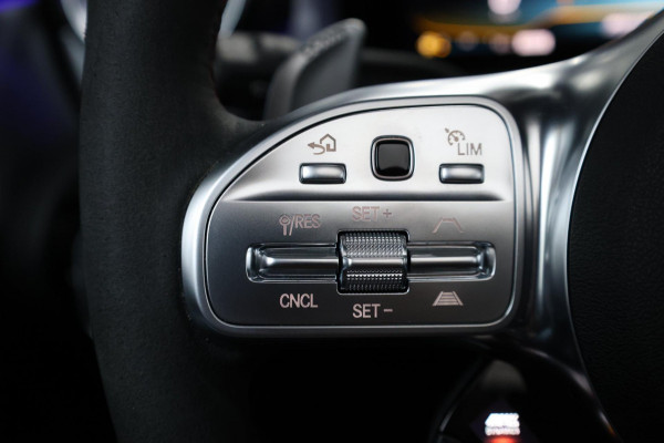 Mercedes-Benz AMG CLA 45 BTW/MULTIBEAM/VIRTUAL/SFEER/KUIP+MEMORY/19" LMV/CAM/ACC/ECC/12 MND GARANTIE