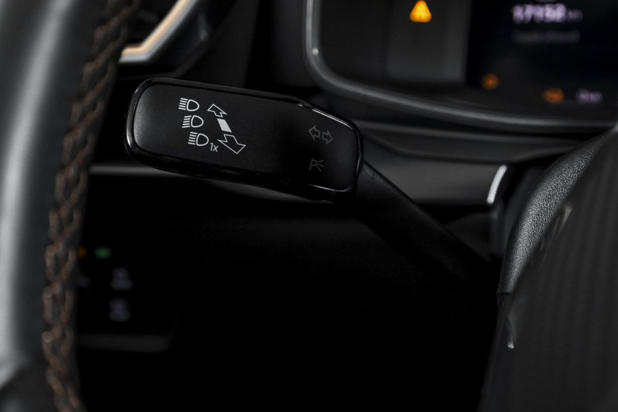 CUPRA Leon Sportstourer 1.5 TSI e-Hybrid Business | Drive Pack | Dig. Cockpit | Adapt. Cruise | Stoel-+Stuurverw. | PDC | Camera | NAV + App. Connect | ECC | LM 18" | 9447