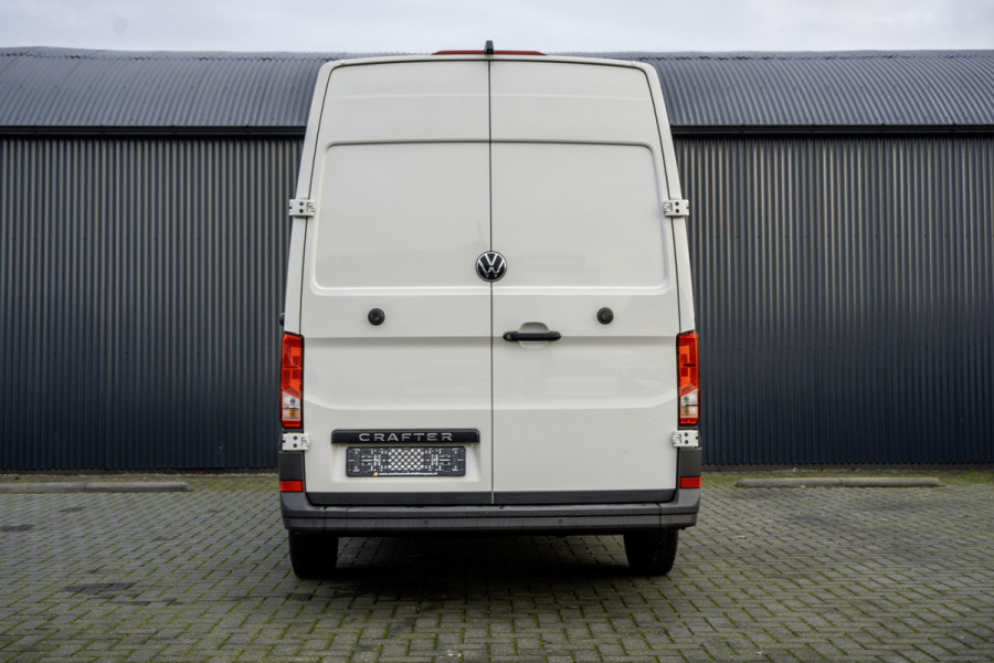 Volkswagen Crafter 35 2.0 TDI L4H3 | 177PK | Automaat | NW Interieur | Navi | Camera | Carplay