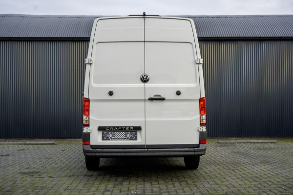 Volkswagen Crafter 35 2.0 TDI L4H3 | 177PK | Automaat | NW Interieur | Navi | Camera | Carplay