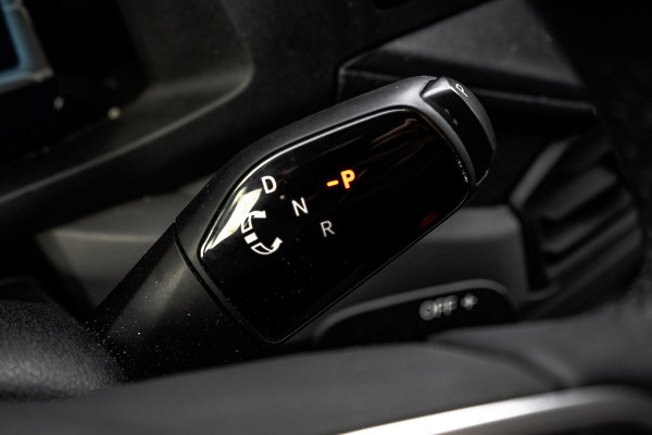 Volkswagen Crafter 35 2.0 TDI L4H3 | 177PK | Automaat | NW Interieur | Navi | Camera | Carplay