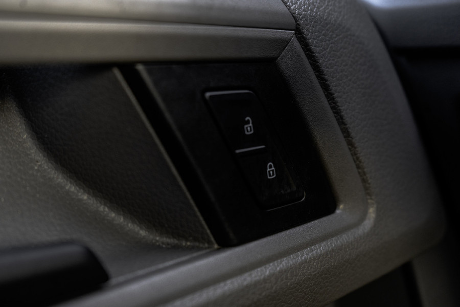 Volkswagen Crafter 35 2.0 TDI L4H3 | 177PK | Automaat | NW Interieur | Navi | Camera | Carplay