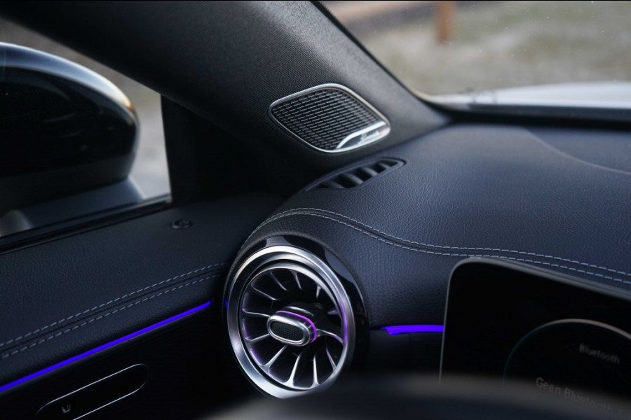 Mercedes-Benz CLA-Klasse AMG CLA 35 4Matic 306PK Pano/Aero/Night/Sfeer