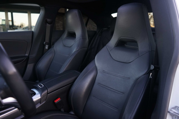 Mercedes-Benz CLA-Klasse AMG CLA 35 4Matic 306PK Pano/Aero/Night/Sfeer