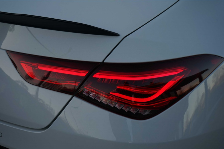 Mercedes-Benz CLA-Klasse AMG CLA 35 4Matic 306PK Pano/Aero/Night/Sfeer