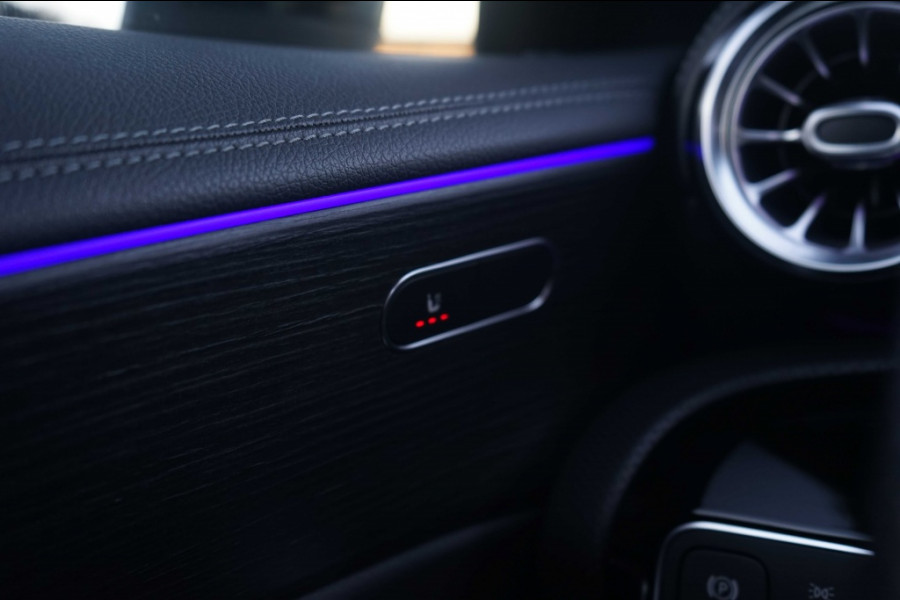 Mercedes-Benz CLA-Klasse AMG CLA 35 4Matic 306PK Pano/Aero/Night/Sfeer