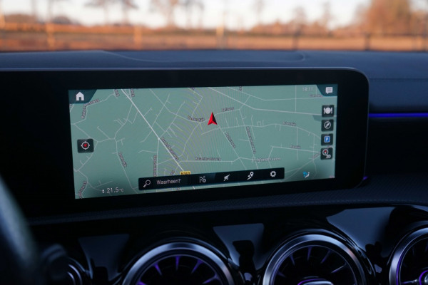 Mercedes-Benz CLA-Klasse AMG CLA 35 4Matic 306PK Pano/Aero/Night/Sfeer