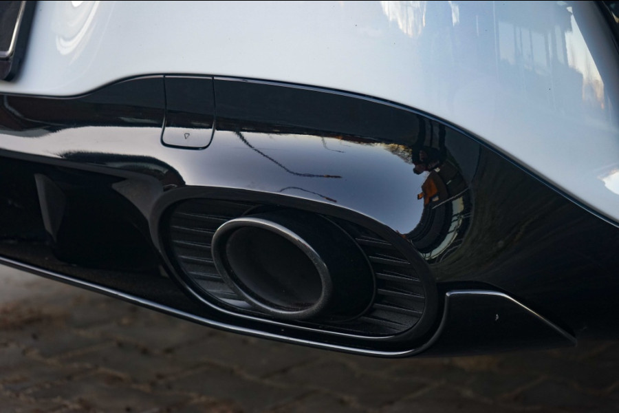 Mercedes-Benz CLA-Klasse AMG CLA 35 4Matic 306PK Pano/Aero/Night/Sfeer