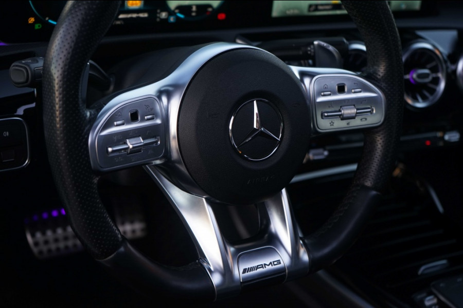 Mercedes-Benz CLA-Klasse AMG CLA 35 4Matic 306PK Pano/Aero/Night/Sfeer
