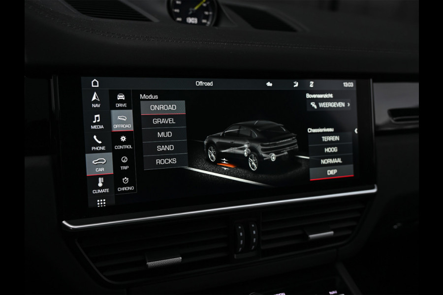 Porsche Cayenne Coupé 3.0 E-Hybrid · Sport chrono · NL-auto · Panoramadak · Bose sound · Keyless · 360 Camera · 4 Wheel steering · Adaptive cruise · M