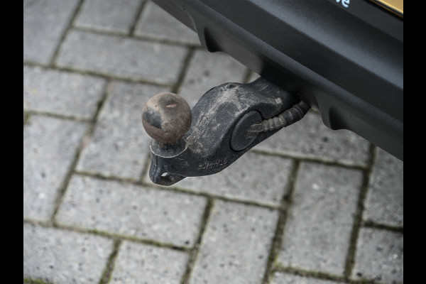 Porsche Cayenne Coupé 3.0 E-Hybrid · Sport chrono · NL-auto · Panoramadak · Bose sound · Keyless · 360 Camera · 4 Wheel steering · Adaptive cruise · M