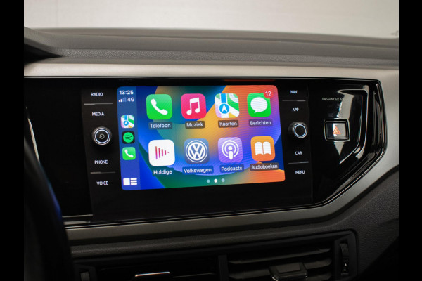 Volkswagen Polo 1.0 TSI Comfortline Sport (APPLE CARPLAY,GROOT NAVI,ADAPTIVE CRUISE,TREKHAAK,LED,SPORTSTOELEN,NETTE STAAT)