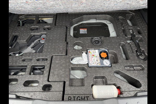 Nissan Juke 1.6 Hybrid N-Connecta Automaat / Keyless / Carplay / Camera / Navi / 17" LM /