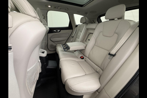 Volvo XC60 2.0 T6 Plug-in hybrid AWD Inscription Expression VAN: 41.900,- VOOR: 37770,- UW EINDEJAARSVOORDEEL: 4,130,- Mega Vol! 360° Camera | Harman Kardon | Leder | Stoel+Stuurverwarming | Panoramadak | Trekhaak | 12 mnd Bovag Garantie