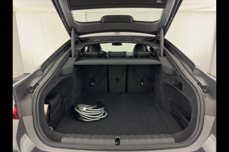 BMW i4 eDrive40 M-Sport High Executive 84 kWh (3-Fase) [SOH-97%] (INCL-BTW)  Aut *FULL-LEATHER | HEAD UP | FULL-LED | HARMAN/KARDON-AUDIO | ADAPTIVE-CRUISE |  ADAPTIVE-CRUISE | WIDESCREEN-COCKPIT | DAB+ | TOPVIEW | AMBIENT-LIGHT | CARPLAY | HEATED-SPORTSEA