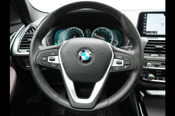BMW X3 sDrive20i High Executive 184pk Dealer O.H. 34.624 KM | Panodak | Head Up | Camera | Lederen Sportstoelen Verwarmd | Keyless | Navigatie | Cruise Control | DAB |