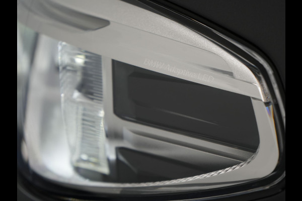 BMW X3 sDrive20i High Executive 184pk Dealer O.H. 34.624 KM | Panodak | Head Up | Camera | Lederen Sportstoelen Verwarmd | Keyless | Navigatie | Cruise Control | DAB |