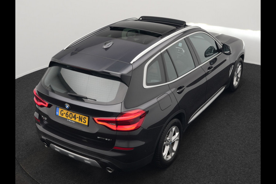 BMW X3 sDrive20i High Executive 184pk Dealer O.H. 34.624 KM | Panodak | Head Up | Camera | Lederen Sportstoelen Verwarmd | Keyless | Navigatie | Cruise Control | DAB |