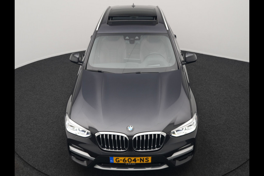 BMW X3 sDrive20i High Executive 184pk Dealer O.H. 34.624 KM | Panodak | Head Up | Camera | Lederen Sportstoelen Verwarmd | Keyless | Navigatie | Cruise Control | DAB |