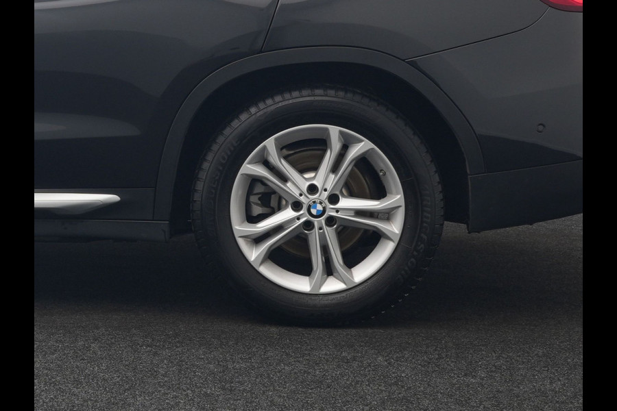 BMW X3 sDrive20i High Executive 184pk Dealer O.H. 34.624 KM | Panodak | Head Up | Camera | Lederen Sportstoelen Verwarmd | Keyless | Navigatie | Cruise Control | DAB |