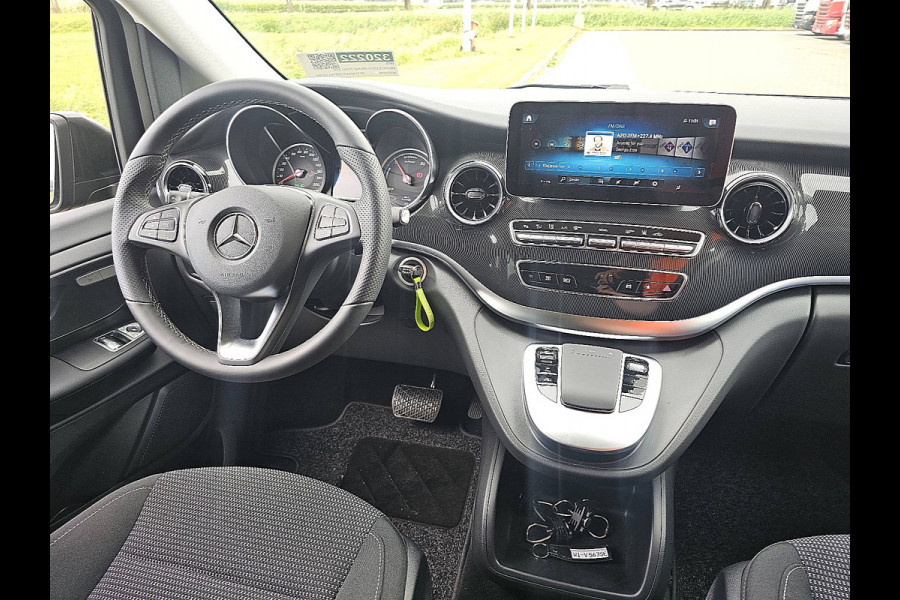 Mercedes-Benz Eqv 300 L3 90 kWh 8-Persoons Mbux + Navi Elektrische-Zijdeuren LED Bumpers-Kleur!