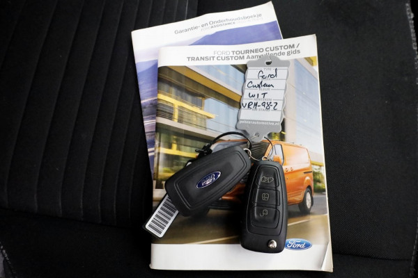 Ford Transit Custom 2.0 TDCI 130pk L2H1 Limited D.C. Airco/Navi/LED 07-2022