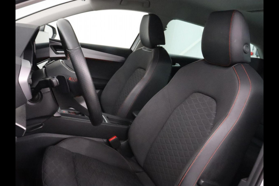 Seat Leon 1.4 TSI e-Hybrid FR | Trekhaak | Stoelverwarming | Camera | Adaptive cruise | Carplay | Navigatie | Full LED | Park Assist | Climate control | Bluetooth | PHEV | Plug In