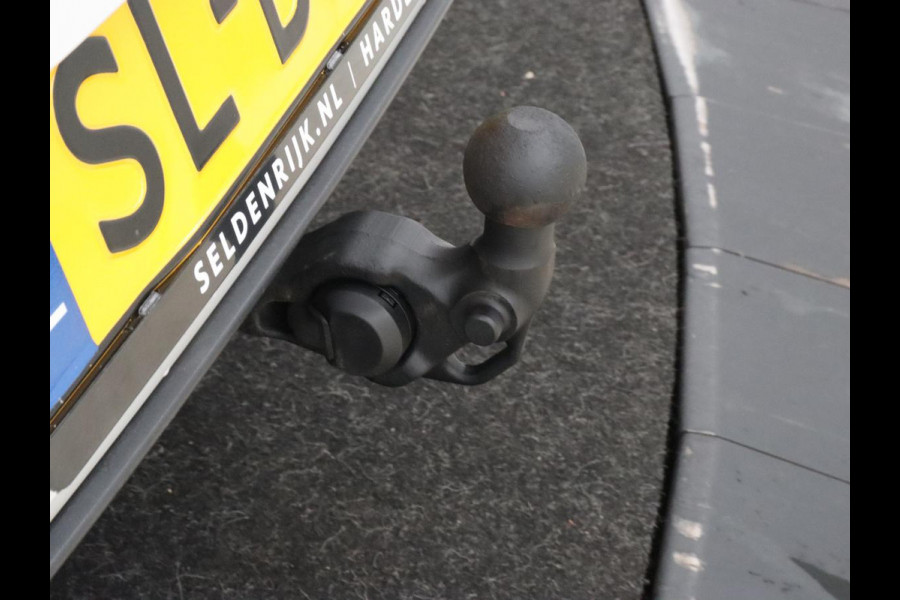 Seat Leon 1.4 TSI e-Hybrid FR | Trekhaak | Stoelverwarming | Camera | Adaptive cruise | Carplay | Navigatie | Full LED | Park Assist | Climate control | Bluetooth | PHEV | Plug In