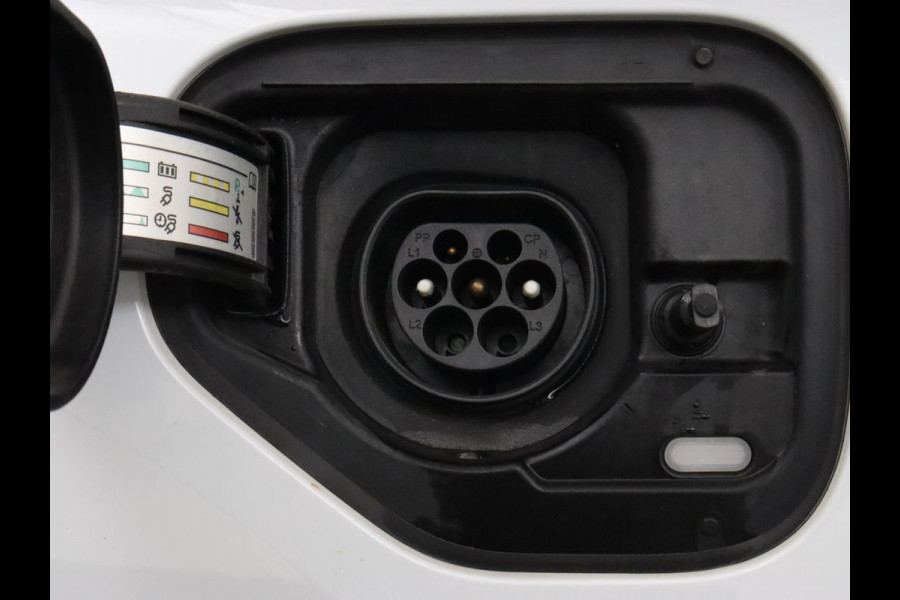 Seat Leon 1.4 TSI e-Hybrid FR | Trekhaak | Stoelverwarming | Camera | Adaptive cruise | Carplay | Navigatie | Full LED | Park Assist | Climate control | Bluetooth | PHEV | Plug In