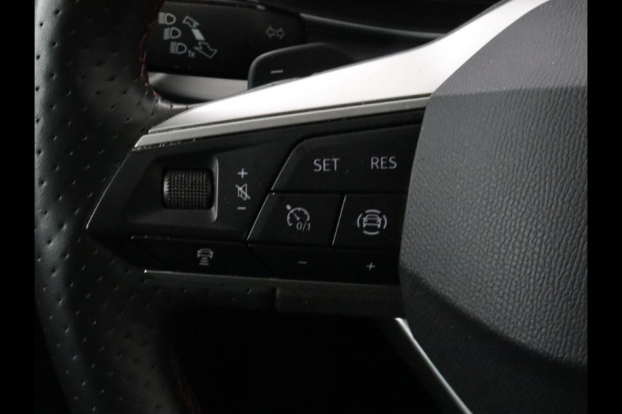 Seat Leon 1.4 TSI e-Hybrid FR | Trekhaak | Stoelverwarming | Camera | Adaptive cruise | Carplay | Navigatie | Full LED | Park Assist | Climate control | Bluetooth | PHEV | Plug In