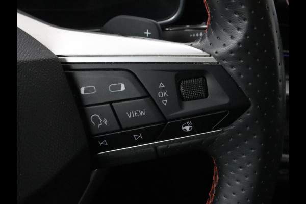 Seat Leon 1.4 TSI e-Hybrid FR | Trekhaak | Stoelverwarming | Camera | Adaptive cruise | Carplay | Navigatie | Full LED | Park Assist | Climate control | Bluetooth | PHEV | Plug In