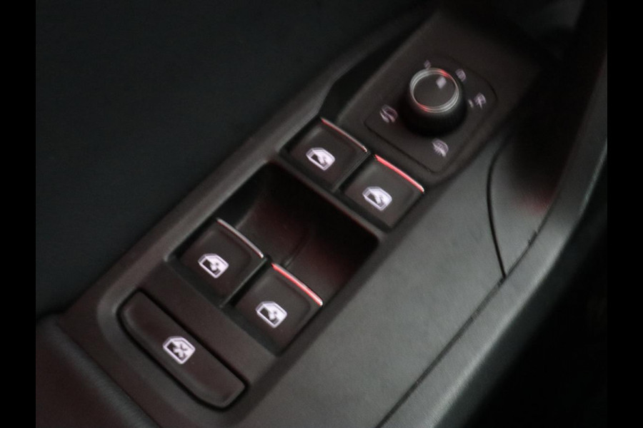 Seat Leon 1.4 TSI e-Hybrid FR | Trekhaak | Stoelverwarming | Camera | Adaptive cruise | Carplay | Navigatie | Full LED | Park Assist | Climate control | Bluetooth | PHEV | Plug In